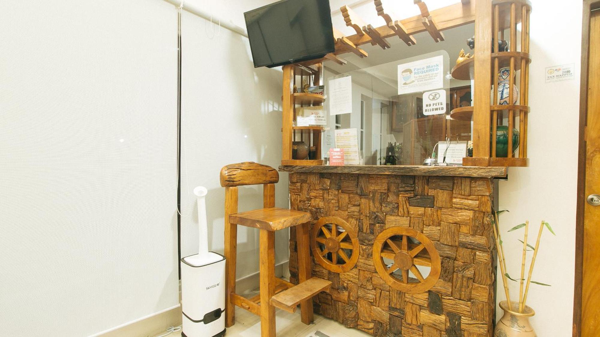 Reddoorz Plus @ Jollydays Hotel Nueva Ecija San Jose  外观 照片