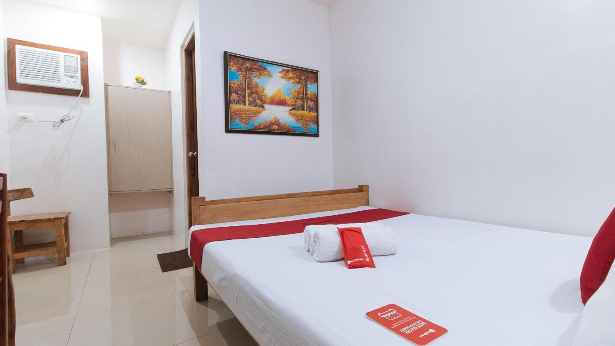 Reddoorz Plus @ Jollydays Hotel Nueva Ecija San Jose  外观 照片