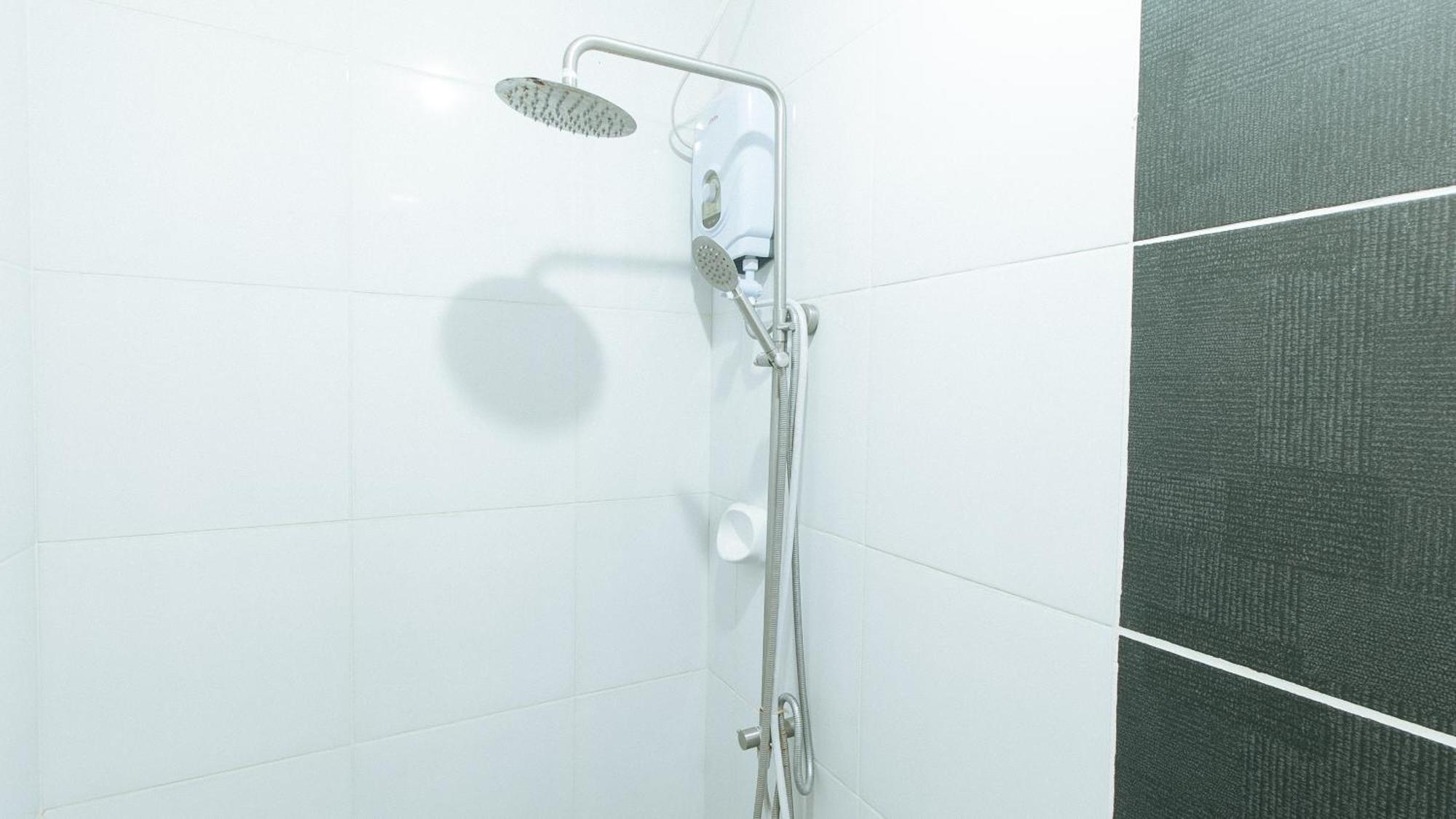 Reddoorz Plus @ Jollydays Hotel Nueva Ecija San Jose  外观 照片
